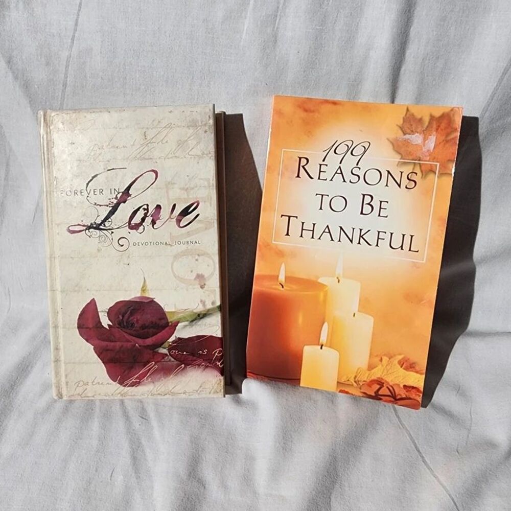 Christian Devotional Books Lot 2 Forever In Love 199 Reasons To Be Thankful